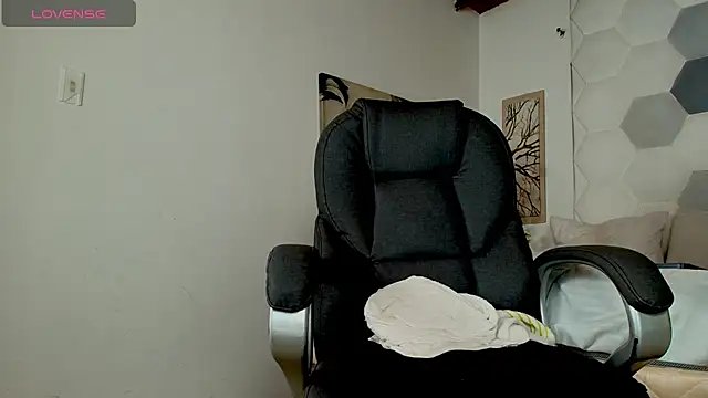 Adara_Ferrara