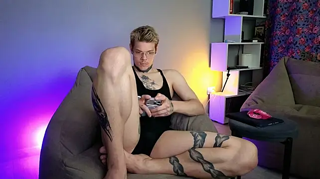 DENIS_HERE