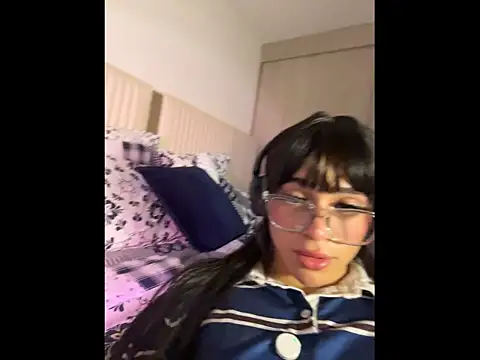 モデル: Nioki_