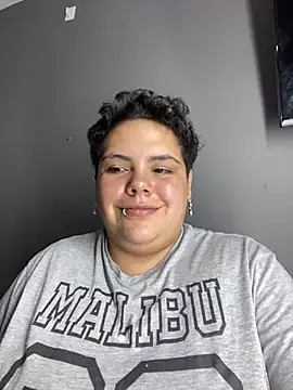 Hailey_Curvy live cam on StripChat