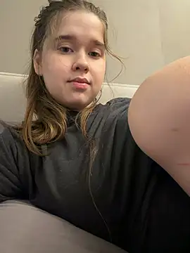 hornygirlh (G young) - SHOW TITS