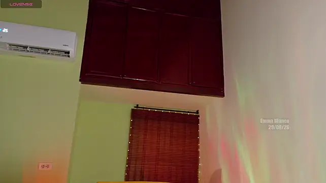 Emma__Blanco webcam