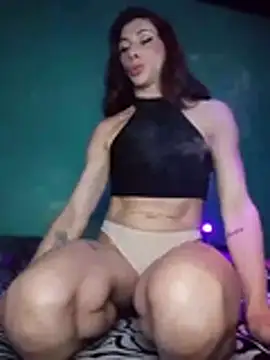 xmirana_ (F milf) - BRUSHING THE PUSSY🤤🤤