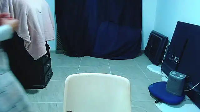 MariamGray1 live cam on StripChat
