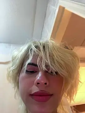 Eva_Feller69