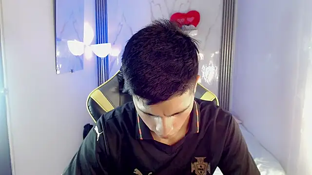 Ascii_one live cam on StripChat