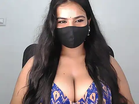 Notty_Trisha webcam