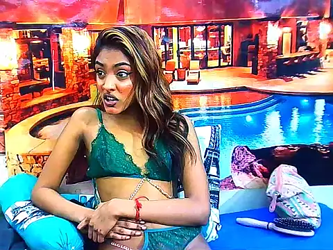 IndianPretty14u2Luv webcam