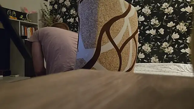 Vuitton live cam on StripChat