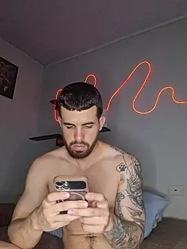 Cubanotatuado live sex cam