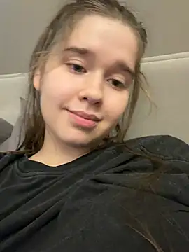 HornyGirlH
