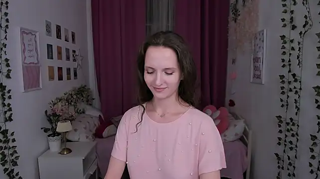 Ariadna_Shy webcam