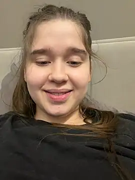 HornyGirlH 🤽 live naked webcam