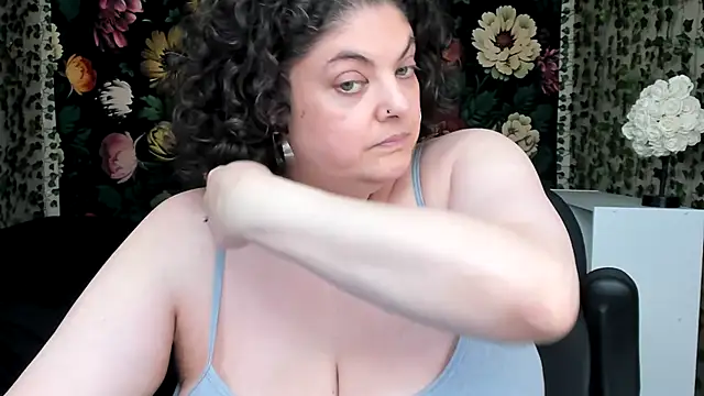 Exxxotic_Melons webcam
