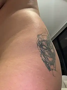 Rae_Lil_White 📋 online sex cam