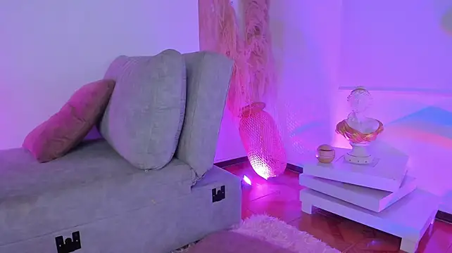 Amelie_Wine webcam