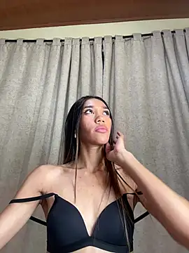 zoe_storm webcam