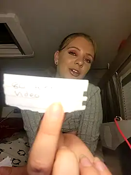 VanLifeVixen webcam