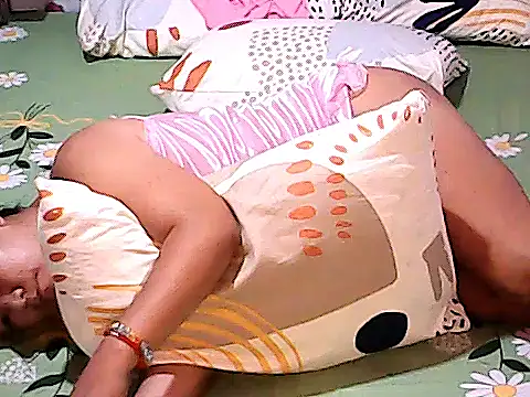 Sweetyummybabygirl webcam
