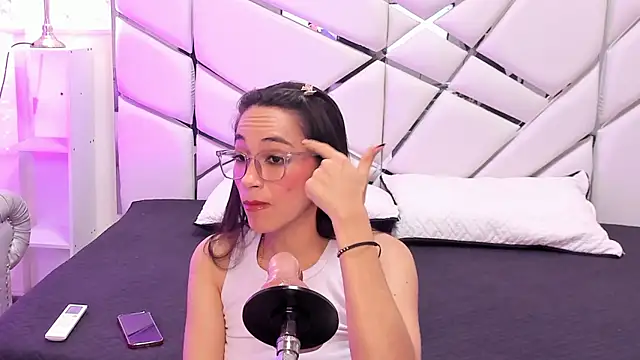 GabbieSkinny webcam