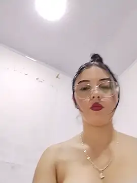 Valeria_allurin webcam