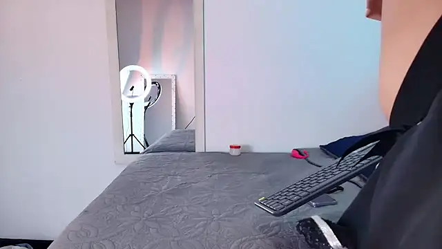 Iris_Roses webcam