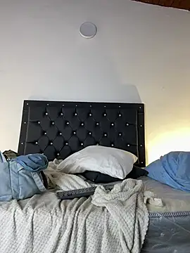 Milla_moonn webcam