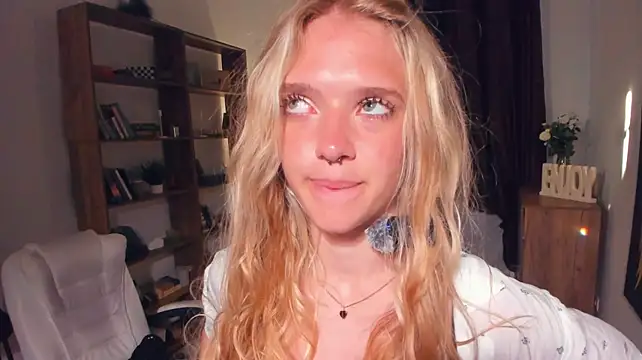 AleneHayek webcam