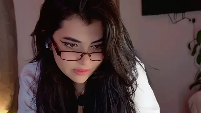 Nannicutee webcam