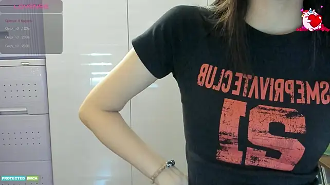 IIllIlll webcam