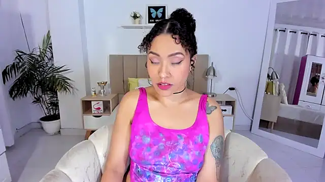 Zoe_Gruber webcam