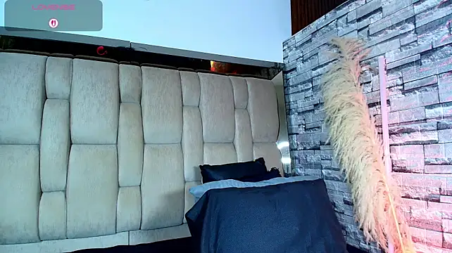 Samy_Grey01 webcam