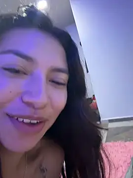 CocoaGigiMuse live cam on StripChat