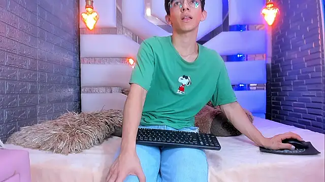 ElanGiraldo webcam
