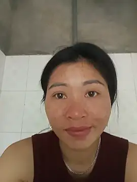 Hily_wet live cam on StripChat