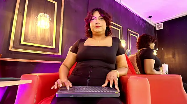 alexa_cruz__ webcam