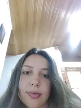Bella_Karoline