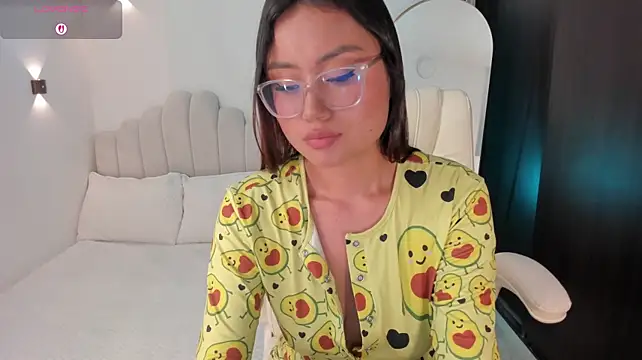 AmberLewis_ webcam