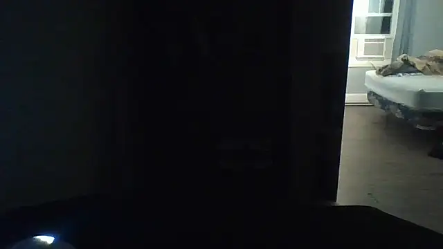 YourBoyToii webcam
