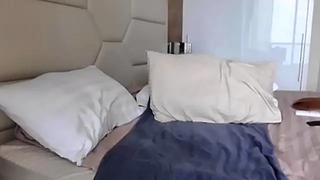 sex2 live cam on StripChat