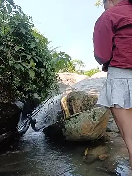 Linda-yiyi webcam