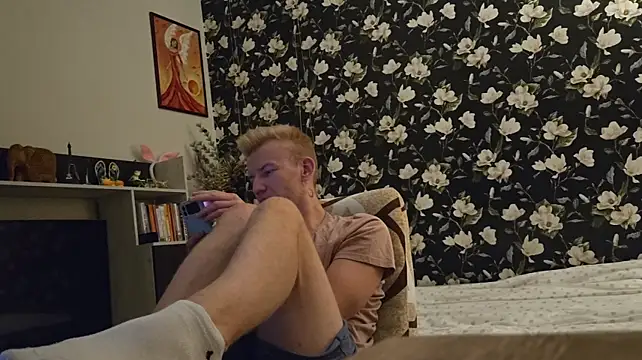 Vuitton live cam on StripChat