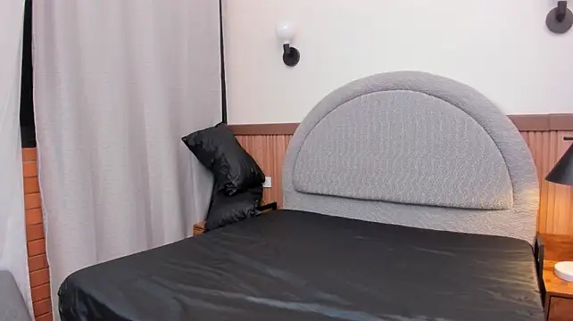 mia_milff webcam