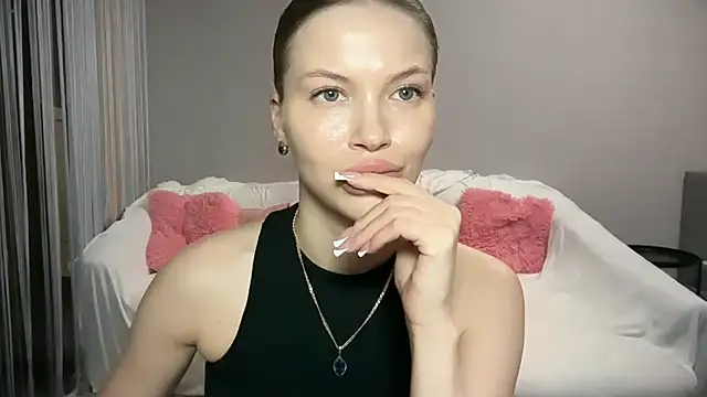 EmmyMills webcam