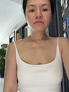 cici-2026 (F milf) - 众筹买大黑牛，完成控制小粉5分钟