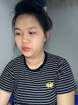 Almira6868 webcam