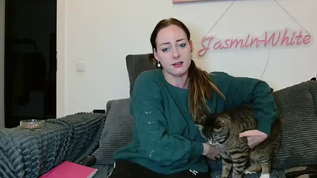Jasmin-White
