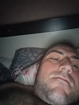 StrictBobby webcam
