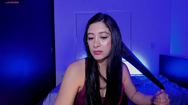 MeganWhite3