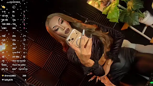 limitlessgoddes_mistress (T young) - LOOKING  FOR OWNER? BE MY SLAVEDOG!